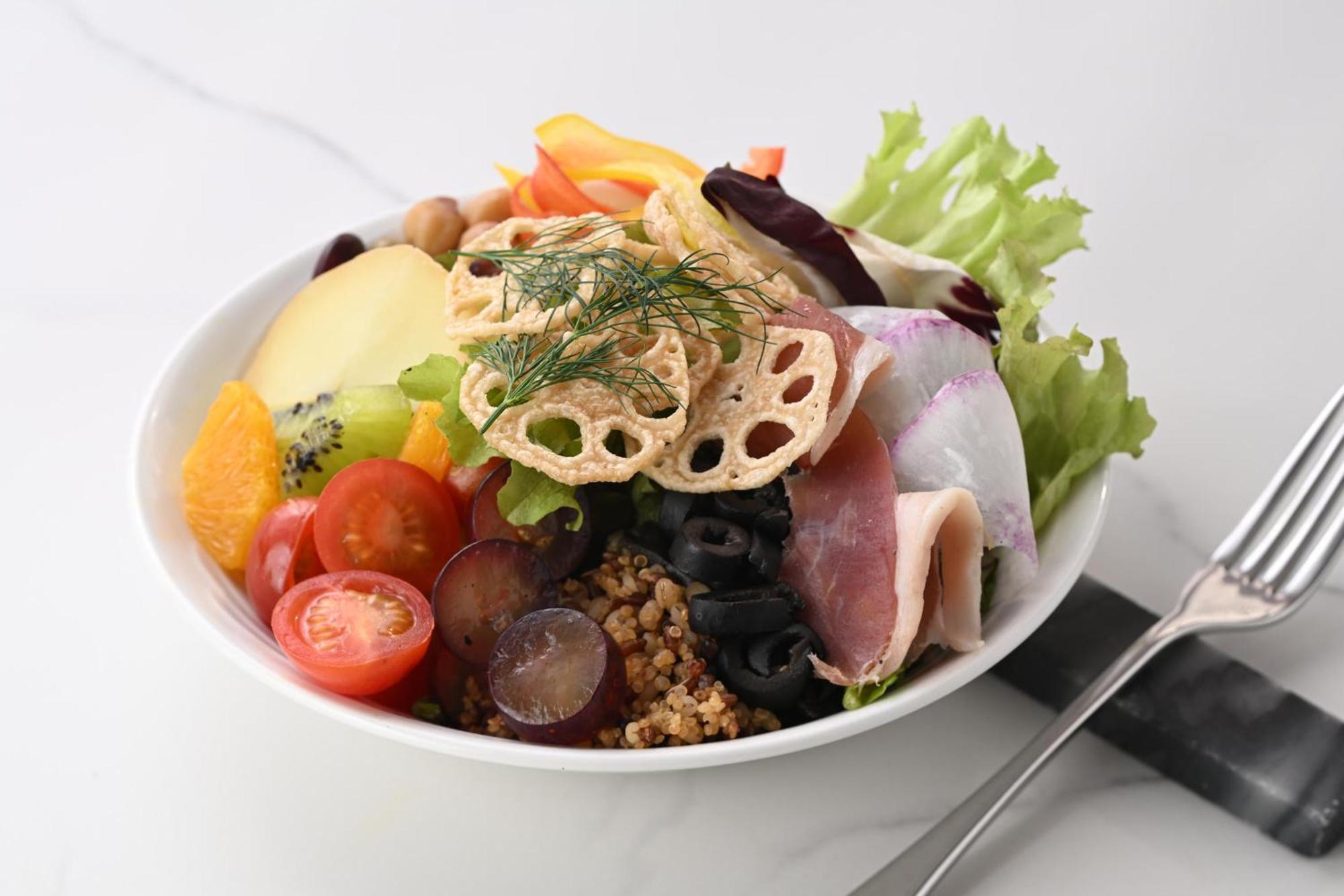The Royal Park Hotel Iconic Киото Экстерьер фото A salad with lotus root